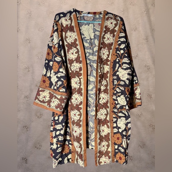 Soft Surroundings Neutral Bohemian Floral Kimono – 100% Rayon – Size Medium - Picture 1 of 8